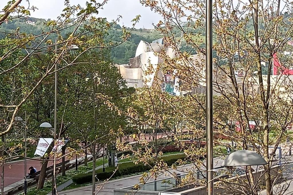 Apartamento Guggenheim Centrico Y Confortable Bilbao Kültér fotó