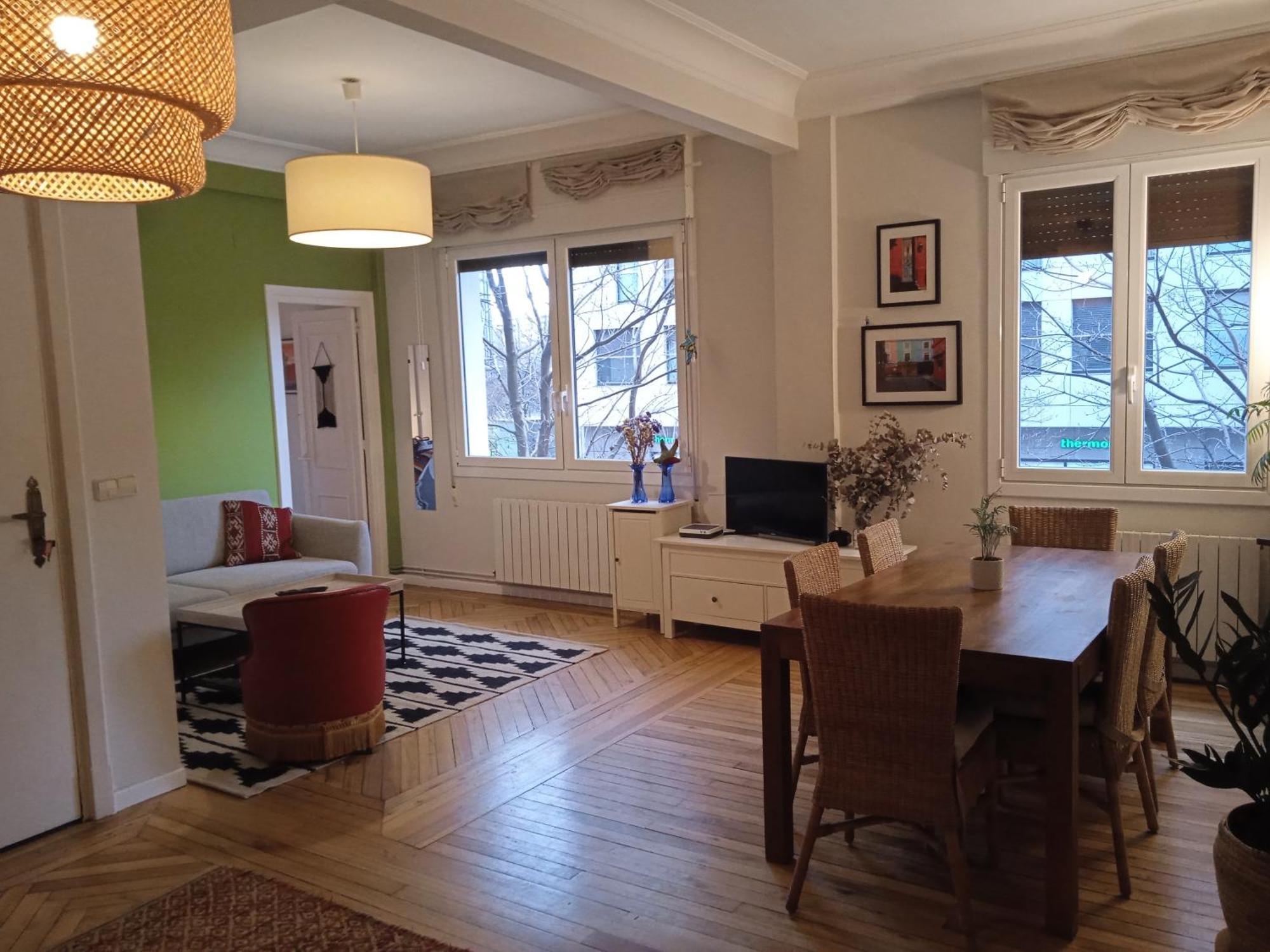 Apartamento Guggenheim Centrico Y Confortable Bilbao Kültér fotó